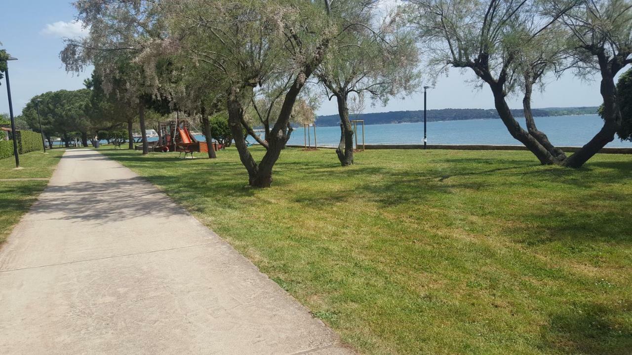 Apartman Luka Novigrad Istria Exteriör bild