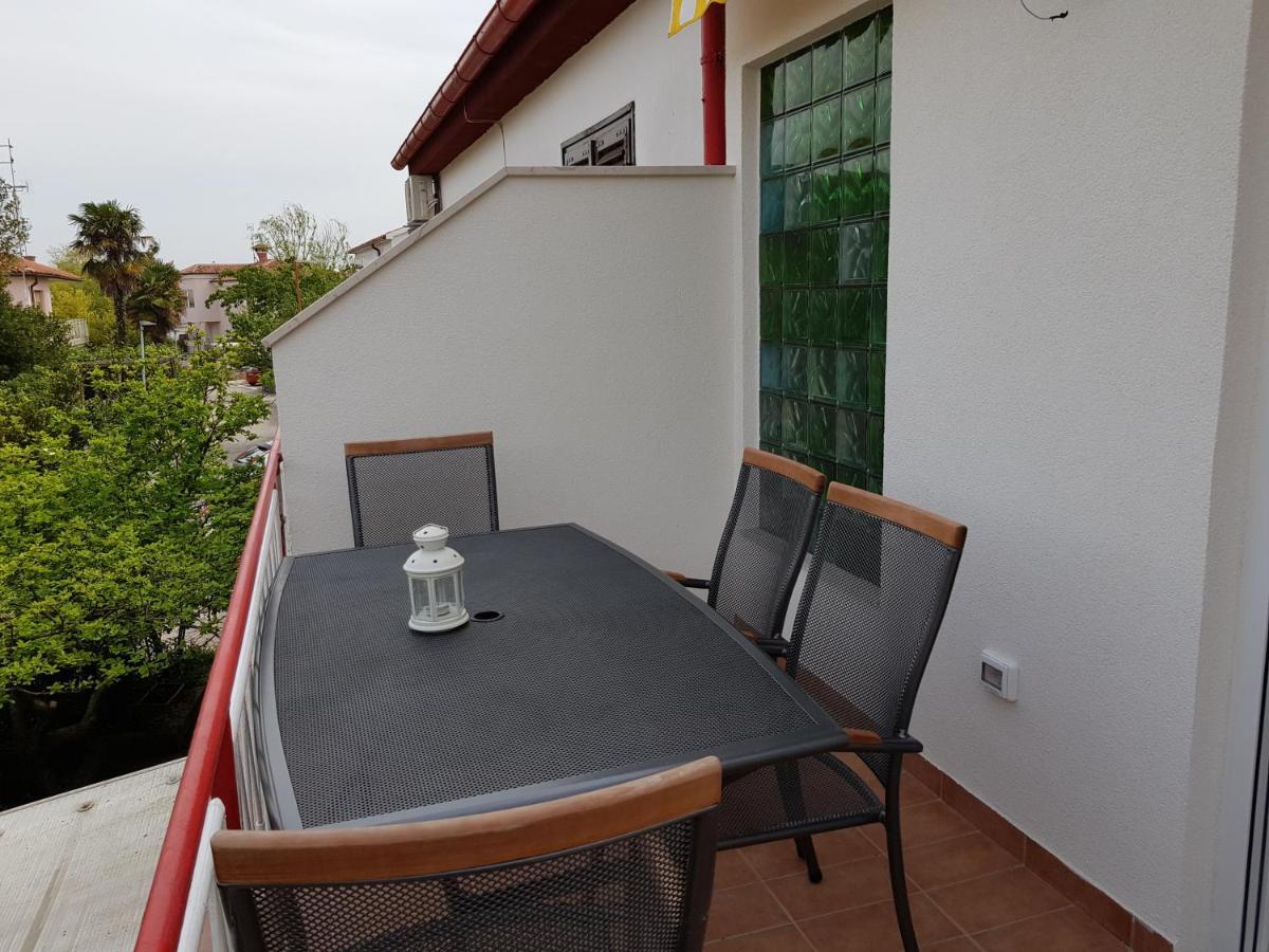 Apartman Luka Novigrad Istria Exteriör bild